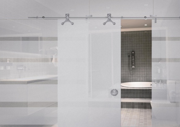 Tradycyjne drzwi przechodzą do przeszłości Dom, LIFESTYLE - Dają większe możliwości aranżacji przestrzeni, ułatwiają łączenie pomieszczeń, są przy tym synonimem bezpieczeństwa i wygody. Systemy przesuwne łączą wiele zalet - nie dziwi więc, że tego typu drzwi cieszą się coraz większą popularnością.