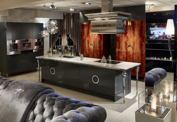 Galeria Heban – 20 lat z luksusem Dom, LIFESTYLE - Galeria Ekskluzywnych Mebli Heban obchodzi w tym roku 20-lecie istnienia. O niezwykłości tego miejsca świadczy ponad 400 marek światowego designu na powierzchni 3 tysięcy metrów kwadratowych.