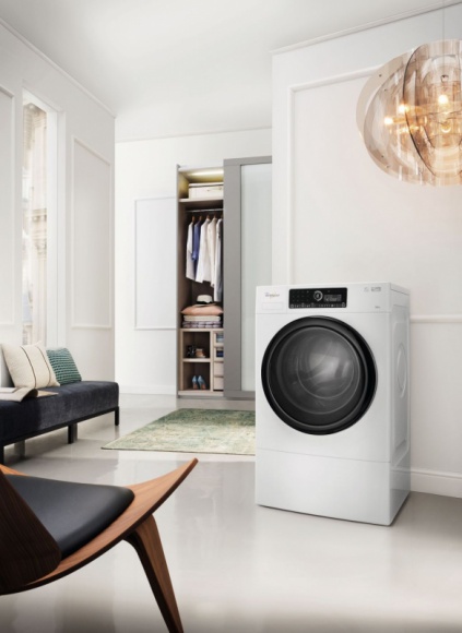 "Kłopotliwe" tkaniny - jak o nie dbać? Dom, LIFESTYLE - Nawet o ubrania premium możemy dbać sami