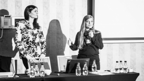 Wywiad z projektantką kolekcji Rawline Scala Louise Soe Oxlund Dom, LIFESTYLE - O regułach rządzących projektowaniem na pograniczu mody i designu, trendach, inspiracjach oraz najnowszej kolekcji wykładzin Rawline Scala opowiada Louise Soe Oxlund, projektantka z firmy EGE.