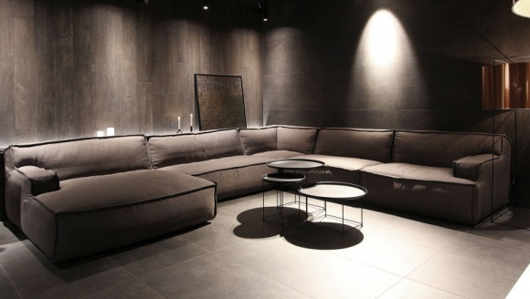 Nowoczesna jaskinia architekta Dominika Respondka Dom, LIFESTYLE - Dająca schronienie kamienna jaskinia z legowiskiem z mchu i liści, w której ogień był źródłem światła i pozwalał ogrzać się podczas chłodów, była inspiracją do stworzenia projektu 4US inside – wnętrza domu architekta.