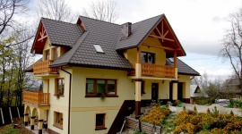 Dach jak ulał – poznaj atuty blachodachówki