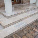 Siła gresu – eleganckie i praktyczne płyty z kolekcji Libet Ceramic