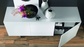 Technika przyszłości: nowy zawias Sensys do cienkich frontów