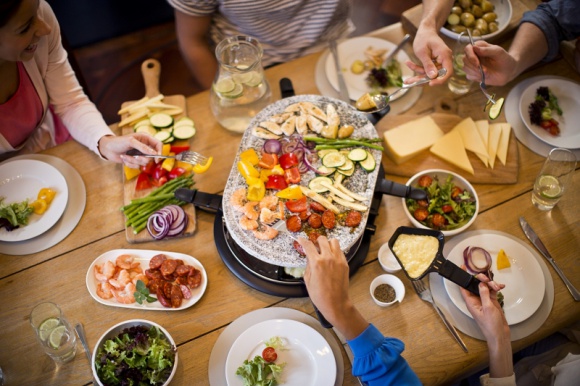 Fiesta – niezawodni pomocnicy letnich przysmaków Dom, LIFESTYLE - Z pomocą kulinarnym przysmakom nadchodzą niezawodni pomocnicy marki Russell Hobbs, dzięki którym w mgnieniu oka można przygotować naleśniki, tosty