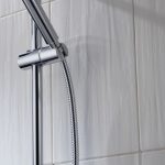 Natrysk przesuwny IRIS, czyli strefa prysznicowa w geometrycznym stylu