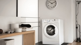 Szybkie pranie – tak proste, że zrobi je każdy! Dom, LIFESTYLE - 2 sekundy, 1 przycisk i 0 problemów – tak wejście w Nowy Rok może ułatwić nam pralka Indesit Innex.