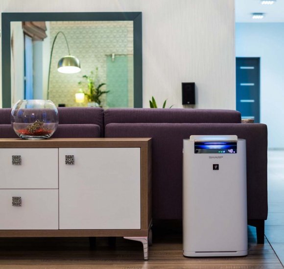 Smog groźny także wiosną Dom, LIFESTYLE - O smogu mówi się najgłośniej w sezonie grzewczym, kiedy to stężenie szkodliwych substancji w powietrzu jest najwyższe. Jednak w wielu polskich miastach zalecane przez WHO poziomy zabójczych cząsteczek przekroczone są również przez pozostałą część roku.