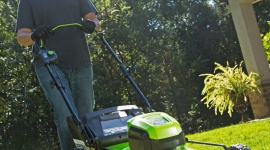 Co trzeba wiedzieć o narzędziach akumulatorowych? Dom, LIFESTYLE - Są lekkie, wydajne, a przy tym przyjazne środowisku. Elektronarzędzia akumulatorowe – podpowiadamy, na co zwrócić uwagę wybierając urządzenia do pracy na działce czy w warsztacie.