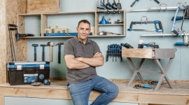 Darek Stolarz radzi, jak oświetlić wnętrze Dom, LIFESTYLE - 5 rad Darka Stolarza – jak rozświetlić wnętrze za pomocą profili GLAX i taśm LED