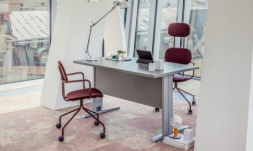 Sprawdzone sposoby na przetrwanie jesieni w biurze