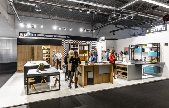 Warsaw Home: naturalna ergonomia Peki Dom, LIFESTYLE - Pierwszy tydzień października upłynął pod znakiem najlepszego międzynarodowego designu! Podczas tegorocznej edycji targów Warsaw Home Expo, Peka zaprezentowała swoje wyjątkowe, premierowe systemy organizacji przestrzeni.