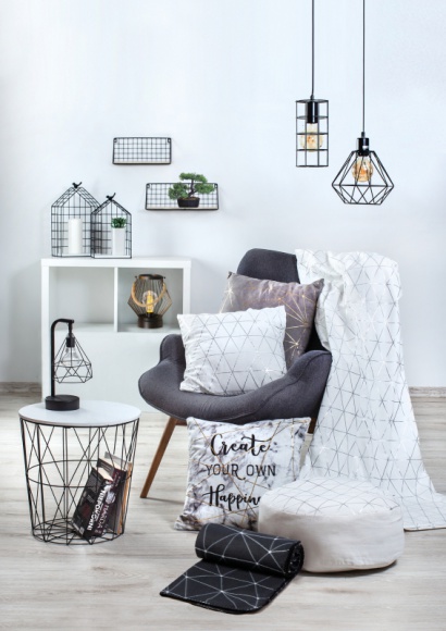 Dodatki w loftowym stylu Dom, LIFESTYLE - Minimalistyczne dodatki, biało-szara kolorystyka i geometryczne wzory odmienią oblicze twojego mieszkania. Elementy rodem z industrialnych przestrzeni świetnie wpisują się w najnowsze trendy wnętrzarskie.