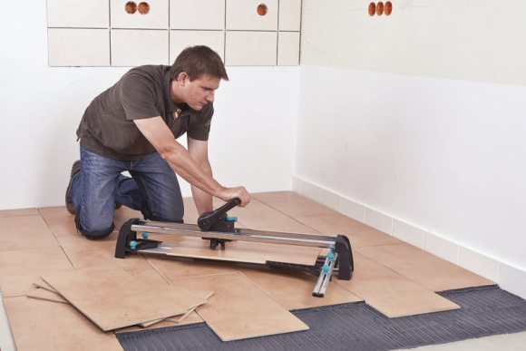 Nowość Wolfcraft - łatwo tnij nawet trudne płytki Dom, LIFESTYLE - Układanie kafelków w domu jeszcze nigdy nie było tak proste.