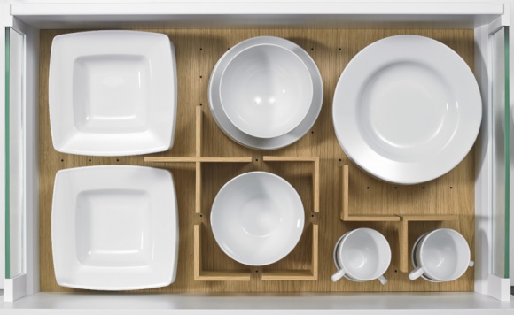 Szufladowy tetris Dom, LIFESTYLE - Nie tylko podnoszą walory estetyczne i są idealnie dopasowane do wnętrza szuflady oraz przechowywanych w niej przedmiotów. Siła nowoczesnych systemów organizacji wewnętrznej kryje się w możliwości ich wygodnej modyfikacji i wprowadzania błyskawicznych zmian.