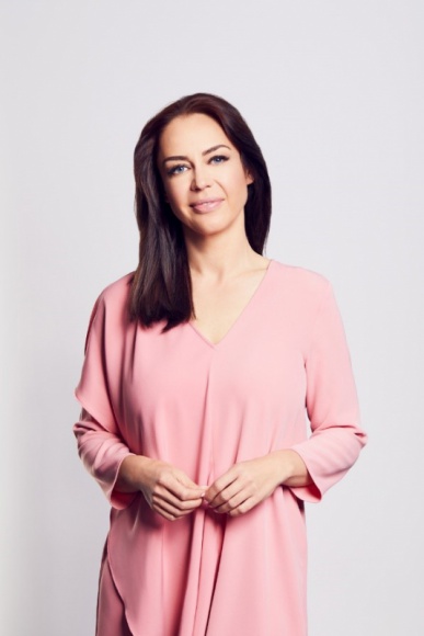 Kobieta zrobi to lepiej? Mężczyzna raczej tego nie sprawdzi Dom, LIFESTYLE - Mój partner wykona obowiązki lepiej lub szybciej – to najczęstsza wymówka Polaków od wykonywania zadań w domu, według raportu „Podział obowiązków w polskich gospodarstwach domowych”, zrealizowanego na zlecenie marki Indesit . Czy faktycznie w to wierzymy?