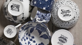 Niezwykła porcelana Ralph Lauren Home x Burleigh Dom, LIFESTYLE - Co wspólnego mają ze sobą amerykański dom mody, który nawet wnętrza ubiera w luksus i brytyjska manufaktura porcelany o 160-letniej historii?