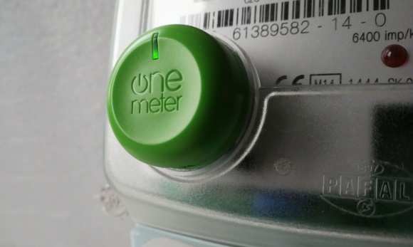 4 mity dotyczące oszczędności prądu Dom, LIFESTYLE - W sieci można znaleźć wiele poradników, jak obniżać rachunki za zużycie energii elektrycznej, ale niektóre z nich mają niewiele wspólnego z prawdą. Dlatego warto rozprawić się z kilkoma najczęściej powtarzanymi mitami.