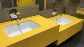 Oras Electra w łazienkach restauracji McDonald’s Dom, LIFESTYLE - Firma Oras nawiązała współpracę z firmą McDonald’s, czego rezultatem jest obecność innowacyjnych baterii umywalkowych Oras Electra w restauracyjnych łazienkach.