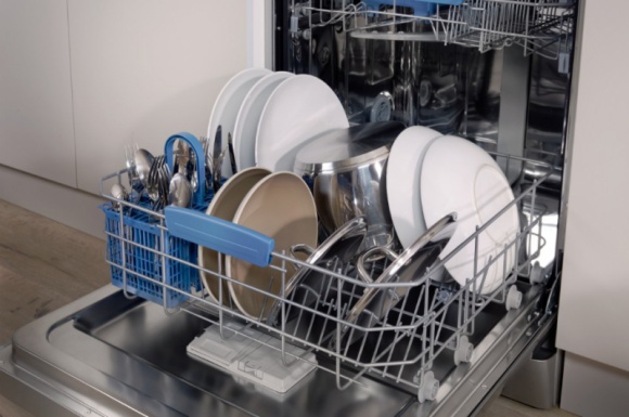 Codzienna konserwacja sprzętów AGD Dom, LIFESTYLE - Zaniedbania i niewłaściwe użytkowanie sprzętów AGD przyczyniają się do znacznego skrócenia ich żywotności, ale jednocześnie do większego poboru energii potrzebnej do ich pracy.