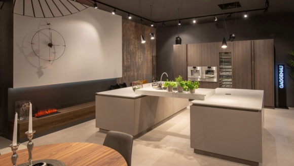 Trzy sposoby na ponadczasową kuchnię Dom, LIFESTYLE - Kuchnia to część domu, która wymaga od nas bardzo dobrego rozplanowania. Z jednej strony oczekujemy w niej sprawdzonych materiałów, o jak najwyższej jakości i odporności na intensywną eksploatację.