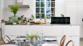 Gotowanie się zmienia. Stawiamy na jakość i ekologię. Dom, LIFESTYLE - W dobie dbałości o aspekty ekologiczne rezygnujemy z najtańszych, awaryjnych, mało wydajnych baterii, czy okapów i zwracamy coraz większą uwagę na sprzęt klasy premium.