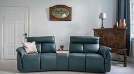 Sofy z barem. Luksus na wyciągnięcie ręki Dom, LIFESTYLE - Sofy i narożniki z barem, to jeden z najmodniejszych trendów ostatnich lat i duży komfort dla amatorów mebli o nietypowych, współczesnych liniach, które jednocześnie ułatwiają codzienne funkcjonowanie.