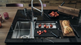 Nowe wersje Box Center Dom, LIFESTYLE - Box Center jest urządzeniem, które daleko wykracza poza funkcje zwykłego zlewozmywaka. Teraz model pojawia się w dwóch dodatkowych opcjach montażu i wielkościach.