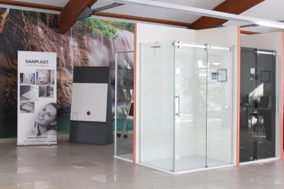  Dom, LIFESTYLE - SANPLAST SA zaprasza do swojego wyjątkowego świata „Czystej Przyjemności”- czyli na wyjątkową ekspozycję swoich produktów. Już dziś można ją odwiedzić nie wychodząc ze swojego domu!