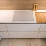 Co masz odłożyć na blat, lepiej… schowaj do szuflady