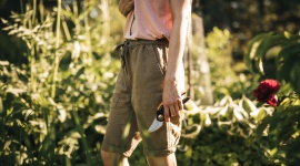 Dom, - Fiskars zredefiniował swoją ofertę sekatorów jednoręcznych wprowadzając trzy nowe linie SolidTM, PlusTM oraz X-seriesTM, co gwarantuje jasny i logiczny podział pod względem trwałości, wydajności, ergonomii i wzornictwa.