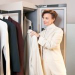 Zadbaj o swoją szafę na wiosnę z Samsung AirDresser