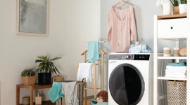 Jaki sprzęt do prania wybrać w domu pełnym dzieci? Dom, LIFESTYLE - Zastanawiasz się nad zakupem nowej pralki, a może pralki i nowej suszarki? I sam nie wiesz, co dobrze sprawdzi się w twoim tętniącym życiem domu z gromadką dzieci i niesfornymi zwierzakami. Oto kilka podpowiedzi, które pomogą ci w podjęciu decyzji.