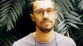 Design w zgodzie ze sobą. Wywiad z Nelsonem de Araújo Dom, LIFESTYLE - Utalentowany portugalski projektant Nelson de Araújo opowiada o fascynującej zawodowej drodze, filozofii tworzenia oraz współpracy ze znaną polską marką i nowych perspektywach.