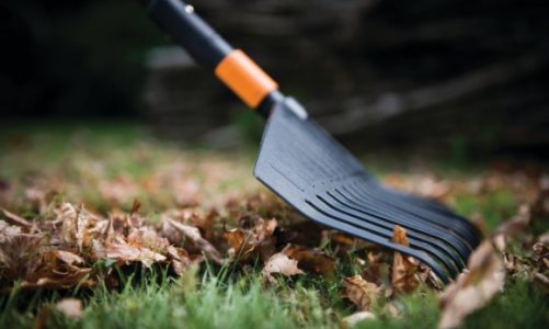 Połącz i posprzątaj – jesień w ogrodzie z systemem QuikFit™