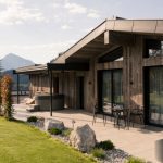 Dialog designu i dzikiej natury. Tapety marki Glamora podkreślają alpejski klim