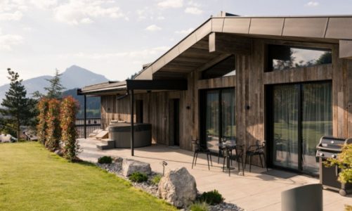 Dialog designu i dzikiej natury. Tapety marki Glamora podkreślają alpejski klim