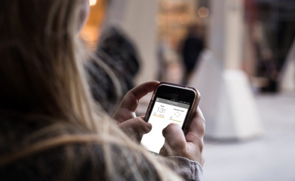 Dom, LIFESTYLE - Tikkurila wprowadziła nowy produkt dla profesjonalistów – samooczyszczającą farbę do elewacji Tikkurila Finngard Silicone Clean.