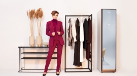 Dom, - Jak odświeżać ubrania bez konieczności odbywania regularnych wizyt w pralni? Sposobem Kasi Sokołowskiej jest szafa parowa Samsung AirDresser.