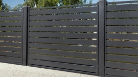  Dom, - Ogrodzenie to dość kosztowna inwestycja. Wybierając konkretny produkt, bierzemy pod uwagę różne aspekty – funkcjonalność, estetykę, cenę… Warto jednak zwrócić uwagę na jeszcze jedną kwestię – mianowicie gwarancję.