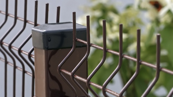 Wszechstronność na każdą kieszeń – ogrodzenie panelowe Fox