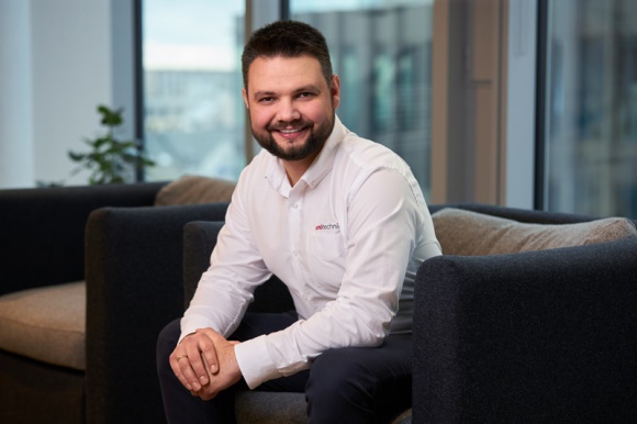  Dom, LIFESTYLE - AMB Technic od 27 lat specjalizuje się w technologiach precyzyjnego i powtarzalnego dozowania płynów montażowych.