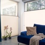 Żaluzje wewnętrzne plisowane do pokoju wielofunkcyjnego